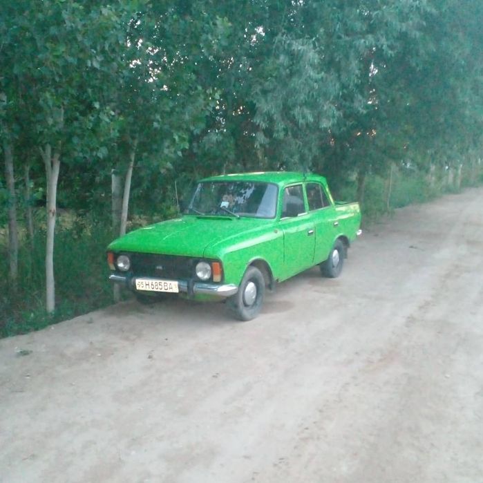 Москвич 412 сотилади