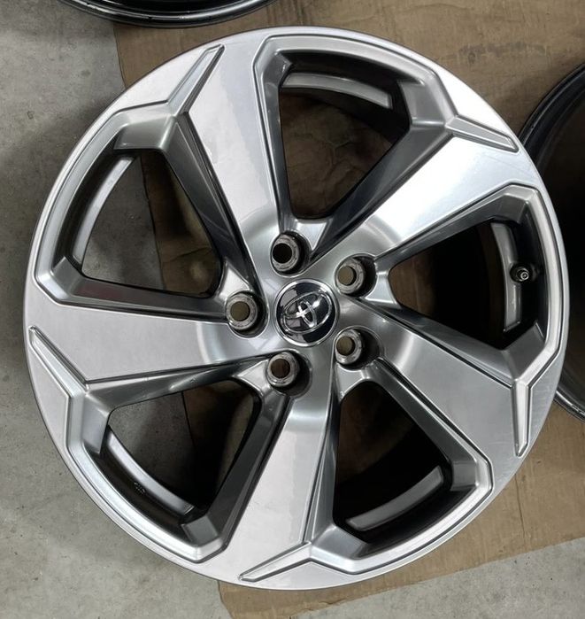 Jante Toyota RAV4 18