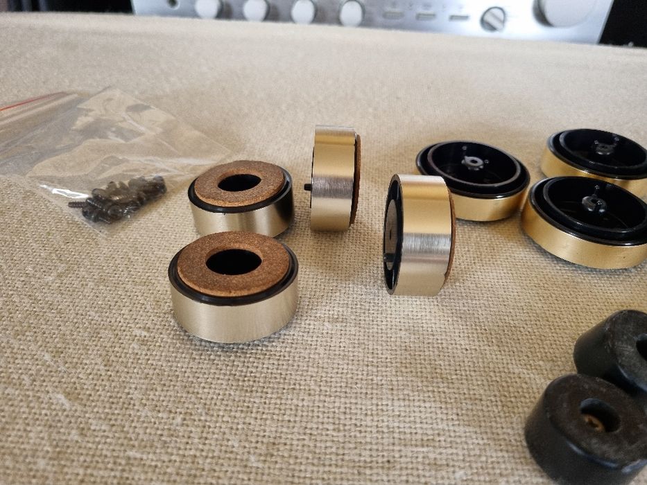 Set Picioruse Onkyo Integra, etc . Perfecta stare