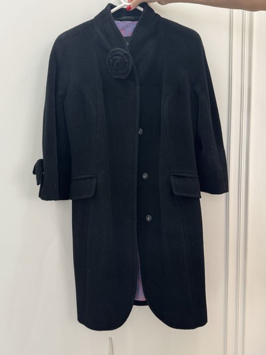 Продам пальто миди