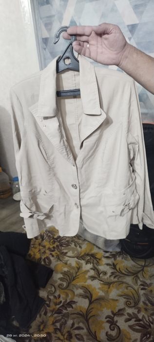 Продам женские вещи