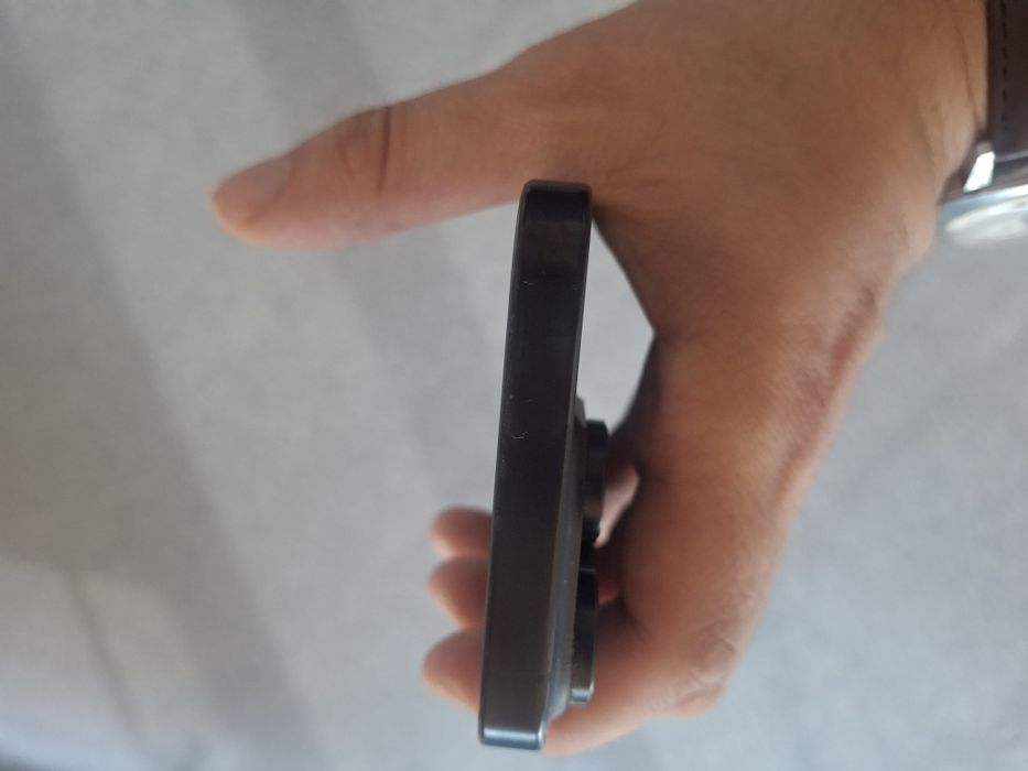 iPhone 16 pro 256 gb чёрный