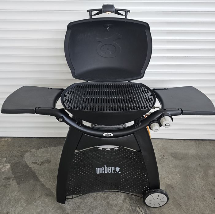 Газово барбекю WEBER