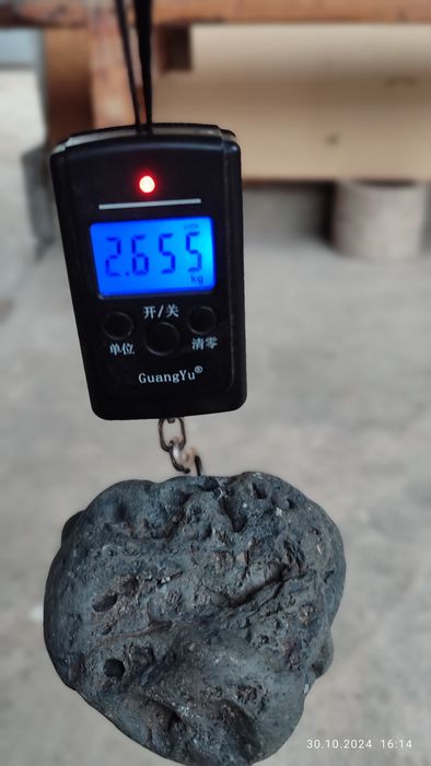 Каменый метеорит