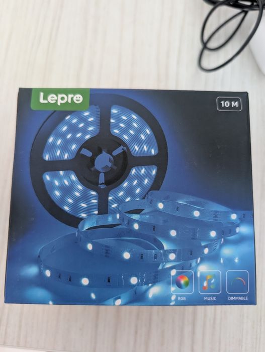 4 x Benzi Led RGB autoadezive, cu telecomanda.