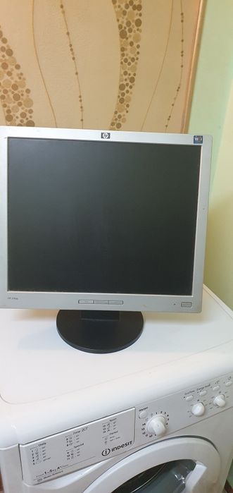 Vând calculator DELUX