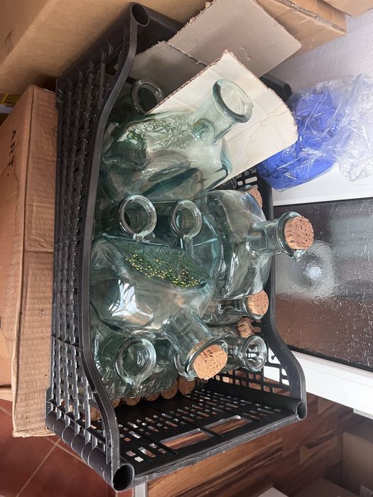 Aprox 60 buc Sticle tuica, vin 750 ml, – Made in Italy