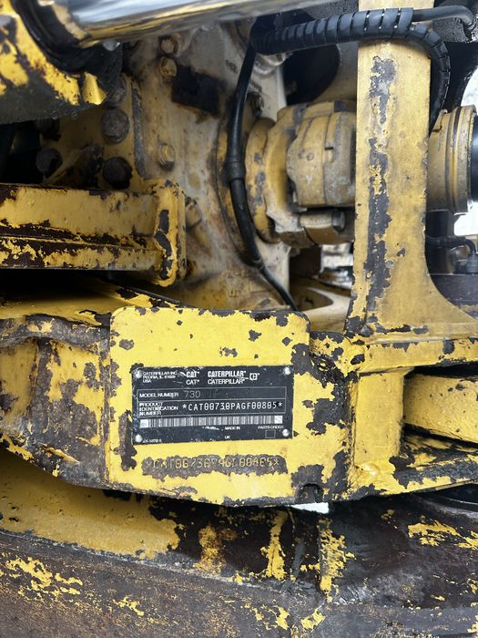 Dumper Caterpillar 730