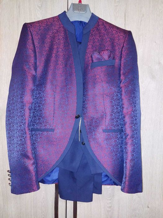Costum barbatesc