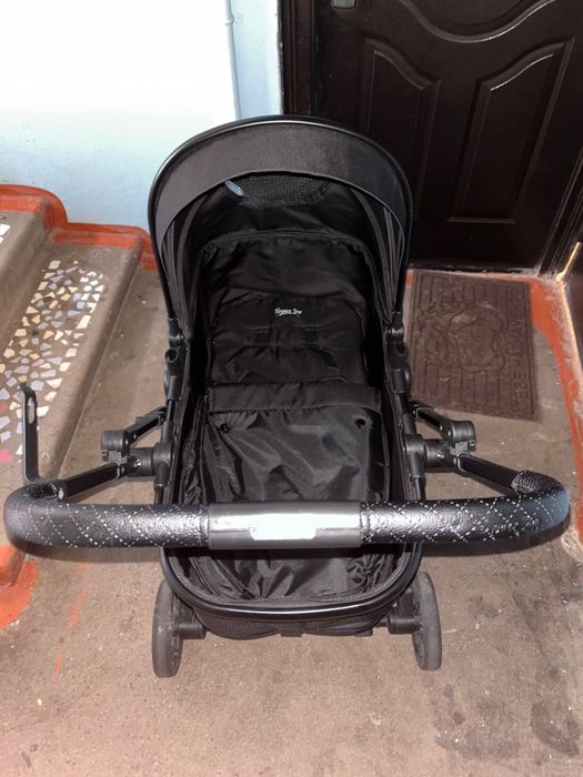 Продам  коляску