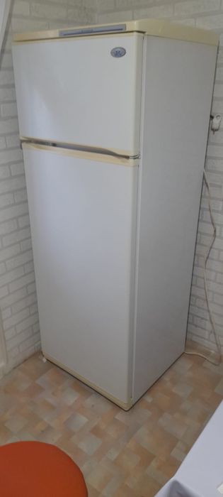 Продается Холодильник