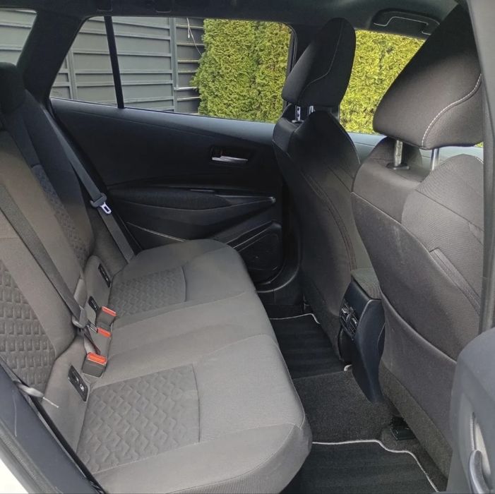 Suzuki Swace 1.8 Hybrid Toyota Corolla 1:1