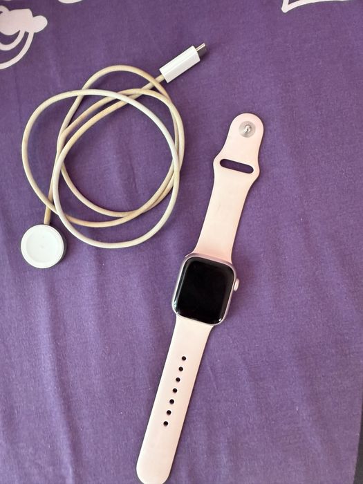 Apple watch 9 pink
