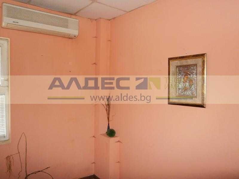 Продава се етаж от къща на ул. Вашингтон!