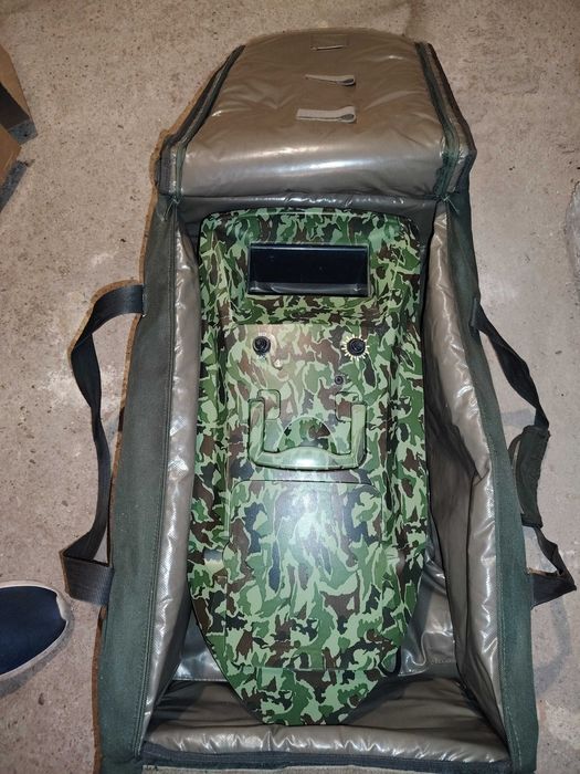 Лодка за захранване