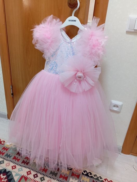 Продам детское платье