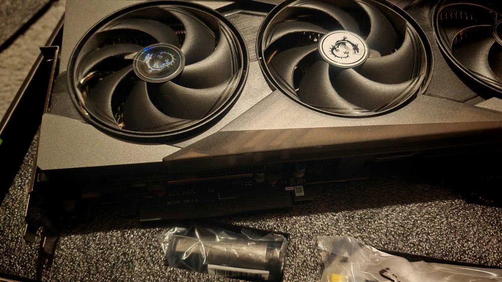 НОВА ! Видео карта MSI RTX™ 5080 GAMING TRIO OC, 16GB GDDR7, 256-bit