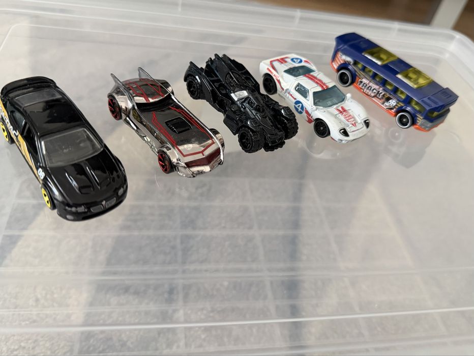 Hot Wheels 40  бр колички