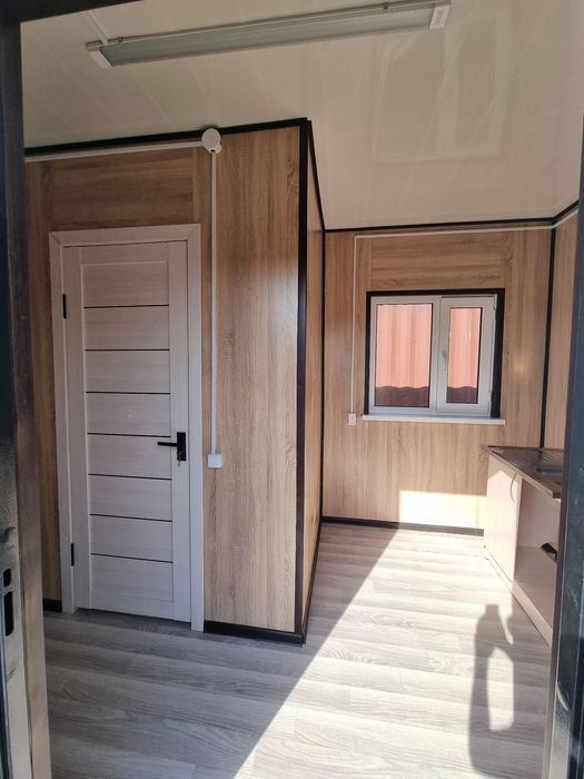 Утепленный контейнер бытовка