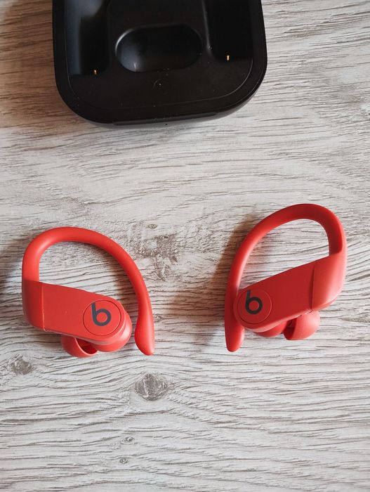 Beats PowerBeats Pro безжични слушалки