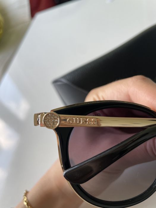 Слънчеви очила | GUESS