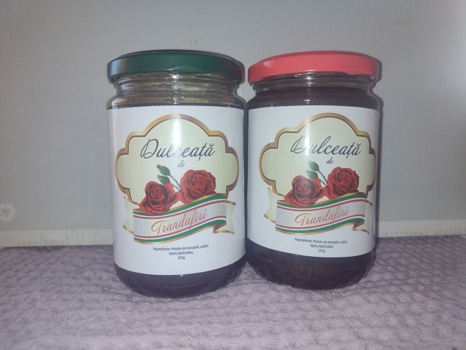 Sirop și dulceață de trandafiri