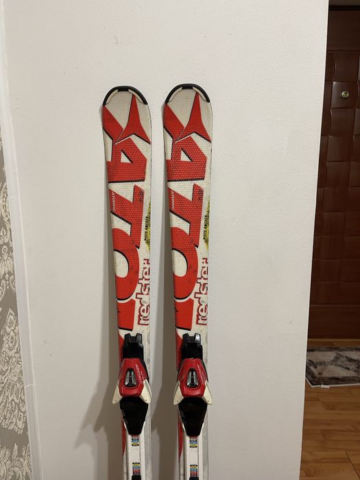 Schiuri copii 130 cm atomic cu clapari set skiuri