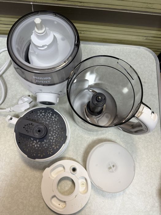 Уред за готвене на пара и блендер 4 в 1 Philips Avent