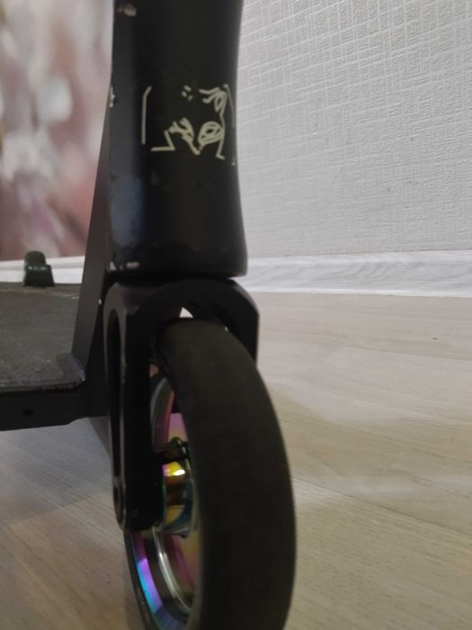 Самокат Limit (LMT83)