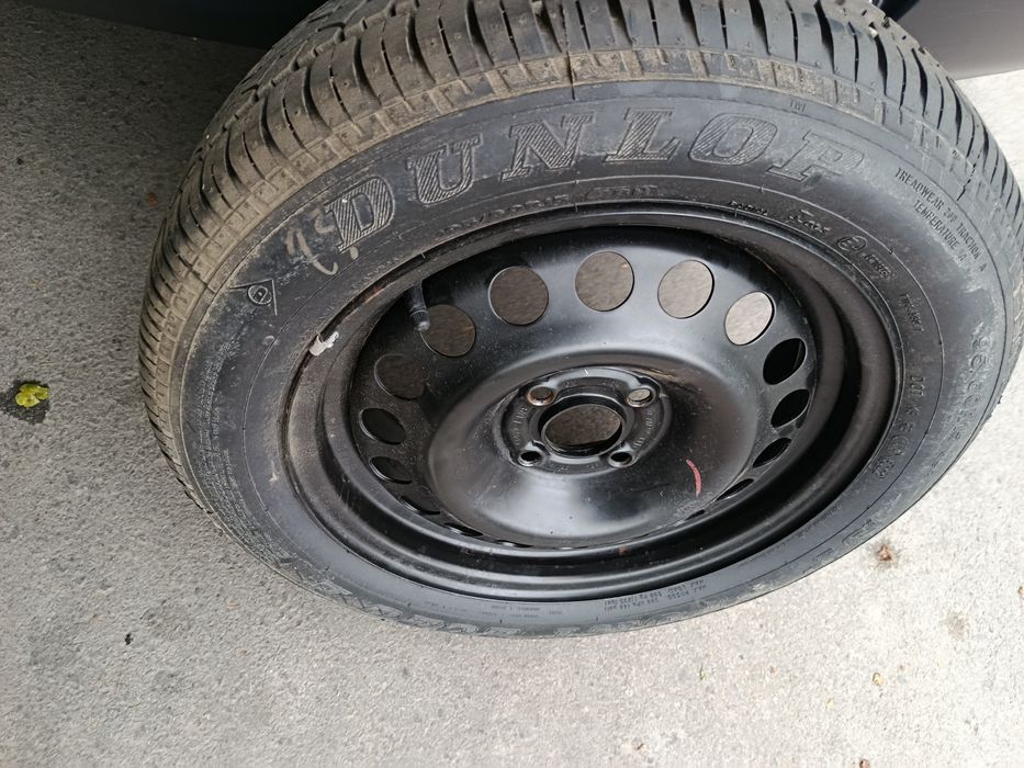 Продавам се! Резервна гума !