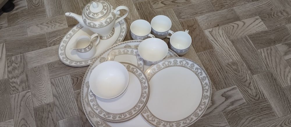 Чайно столовый сервиз