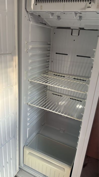 Продам морозильник на запчасти