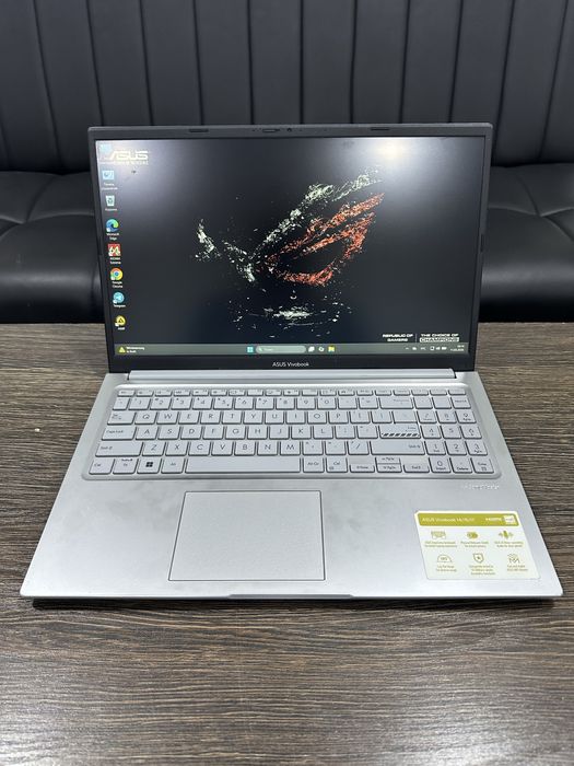 мощный 8-ядерный i7 ноутбук Asus ViviBook 15, для программ и iT