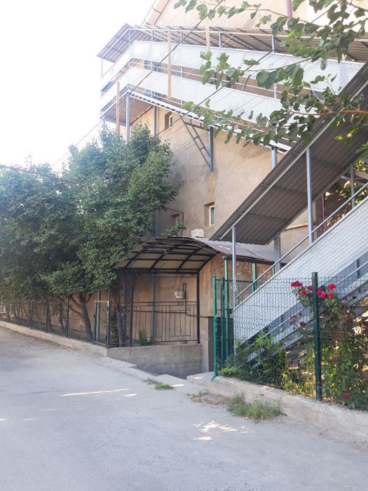 Квартира ижарага берилади. Янгихаёт туманида