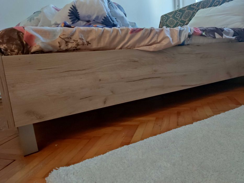 Pat 140 / 200 tapițat gri textil