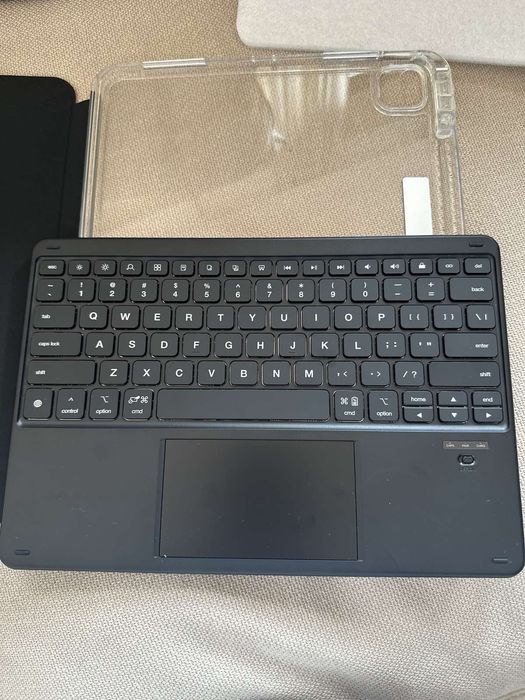 Клавиатура за IPaD 13"