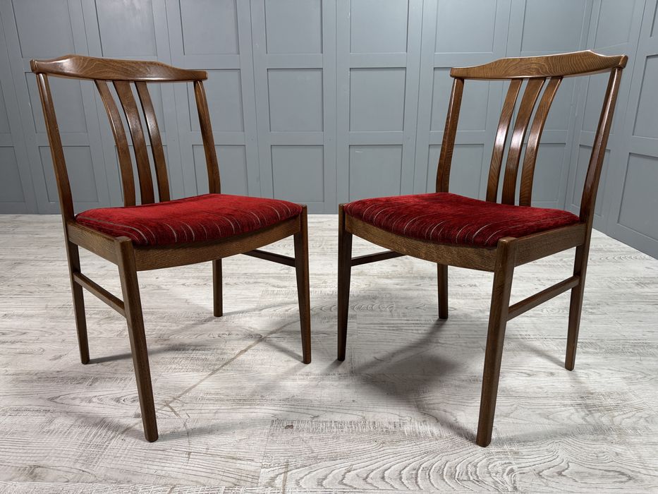 Винтидж трапезни столове от 70-те К070