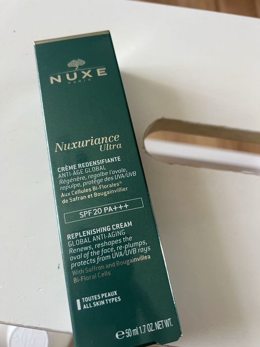 Нов, неизползван крем за лице Nuxuriance Ultra by Nuxe