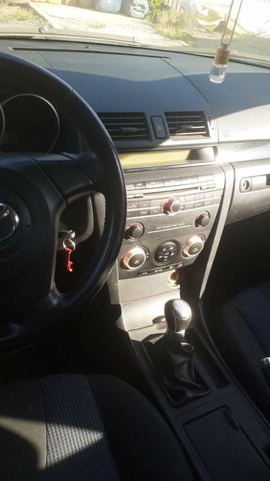 MAZDA 3 2004 — imagine 3