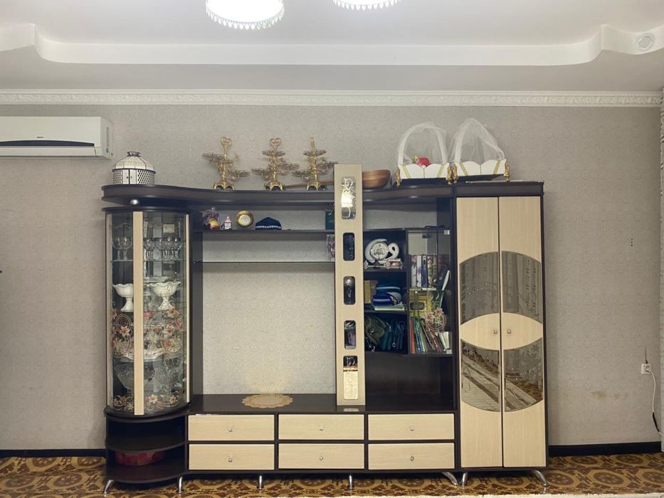 Сервант / мебель для гостиной