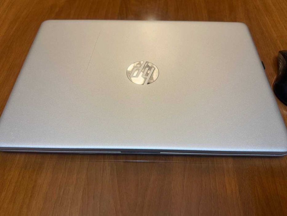 HP Laptop 250GB/8GB DDR4