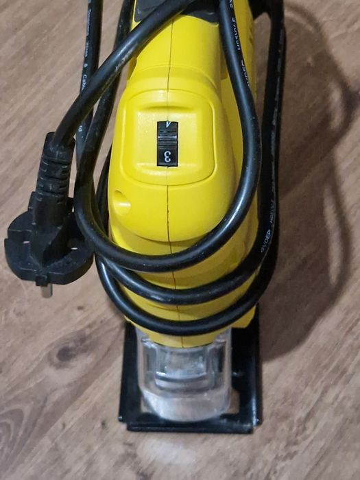 Лобзик Stanley 600 W.
