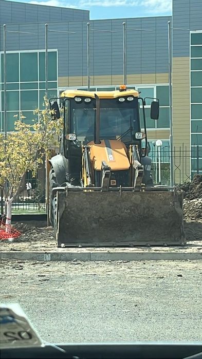 Аренда экскаватора погрузчика