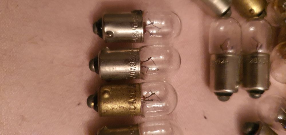 Лампочки накаливания  26v