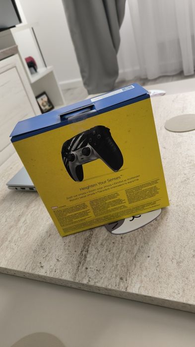 Controller Wireless PlayStation 5 (PS5) DualSense V2, Marvel’s Wolverine Adamantium Limited Edition