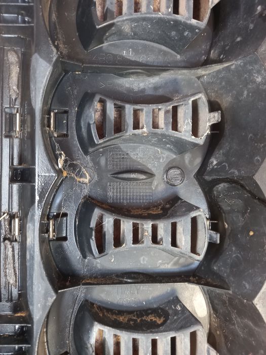 Решетка радиатора AUDI A6