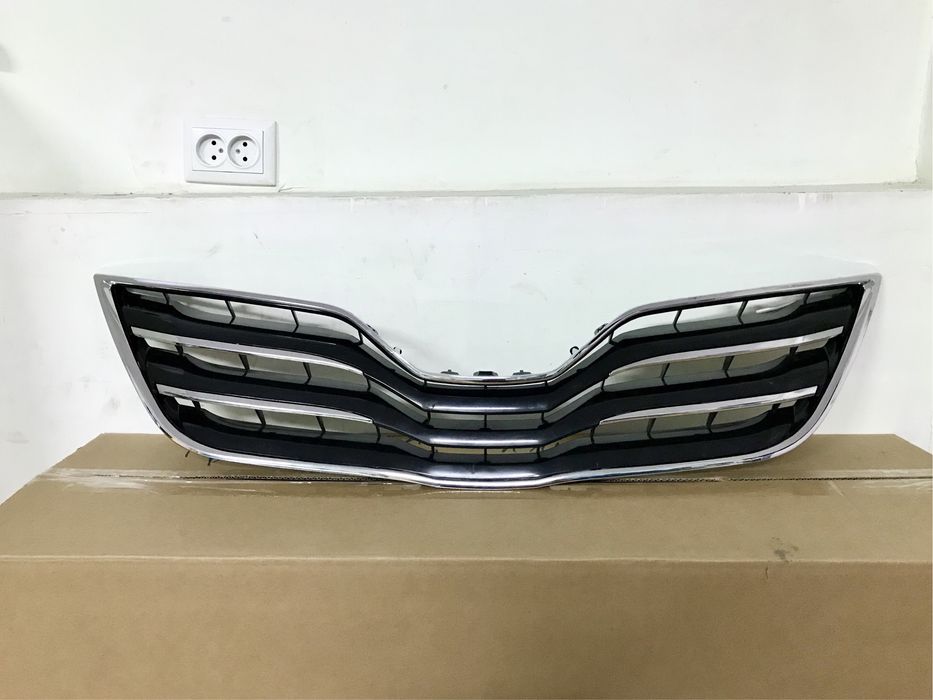 Решетка радиатора в бампер Камри 45