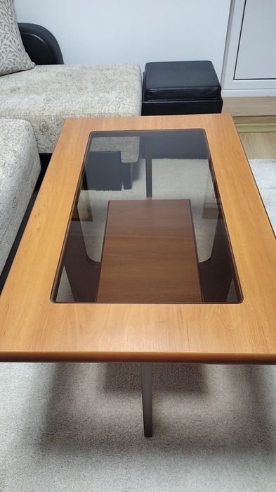 Măsuță cafea ,gustari,stare impecabila