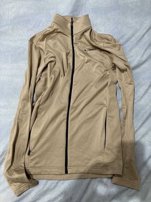 Бежова горница Adidas, размер S