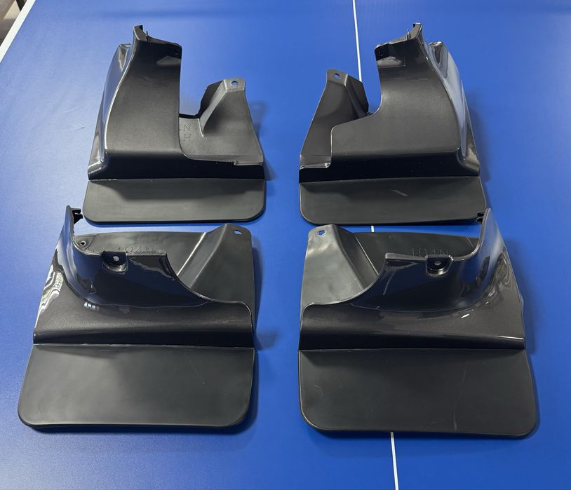 Брызговики Тойота Прадо 120